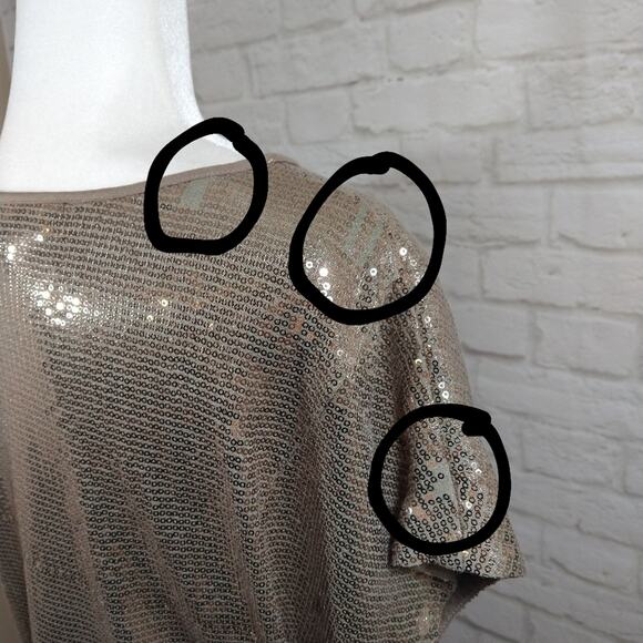 MO Trina Turk Gold Sparkle Sequin Flowy Fit Short Sleeve Blouse Top Shirt NWT XS - Picture 9 of 9